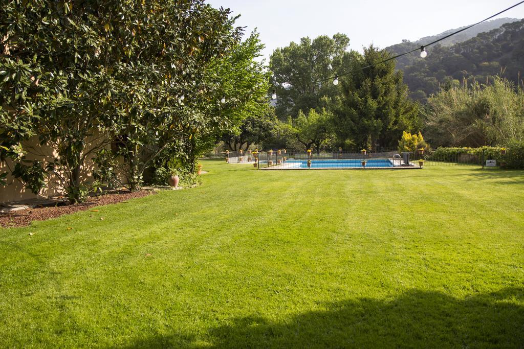 Hotel Can Carol Capellades Εξωτερικό φωτογραφία